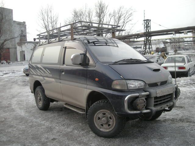 1996 Mitsubishi Delica