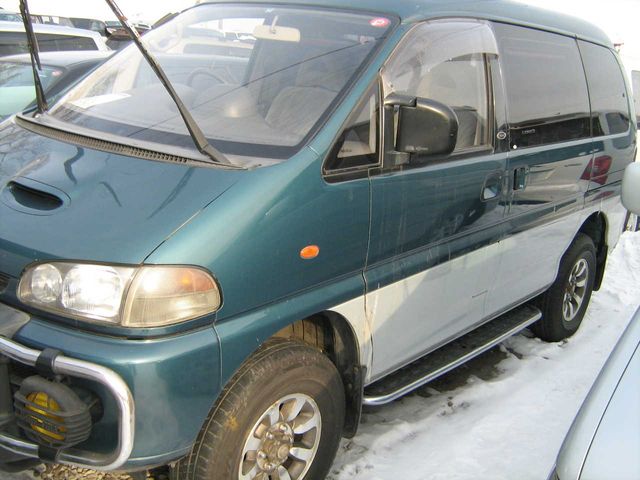 1996 Mitsubishi Delica