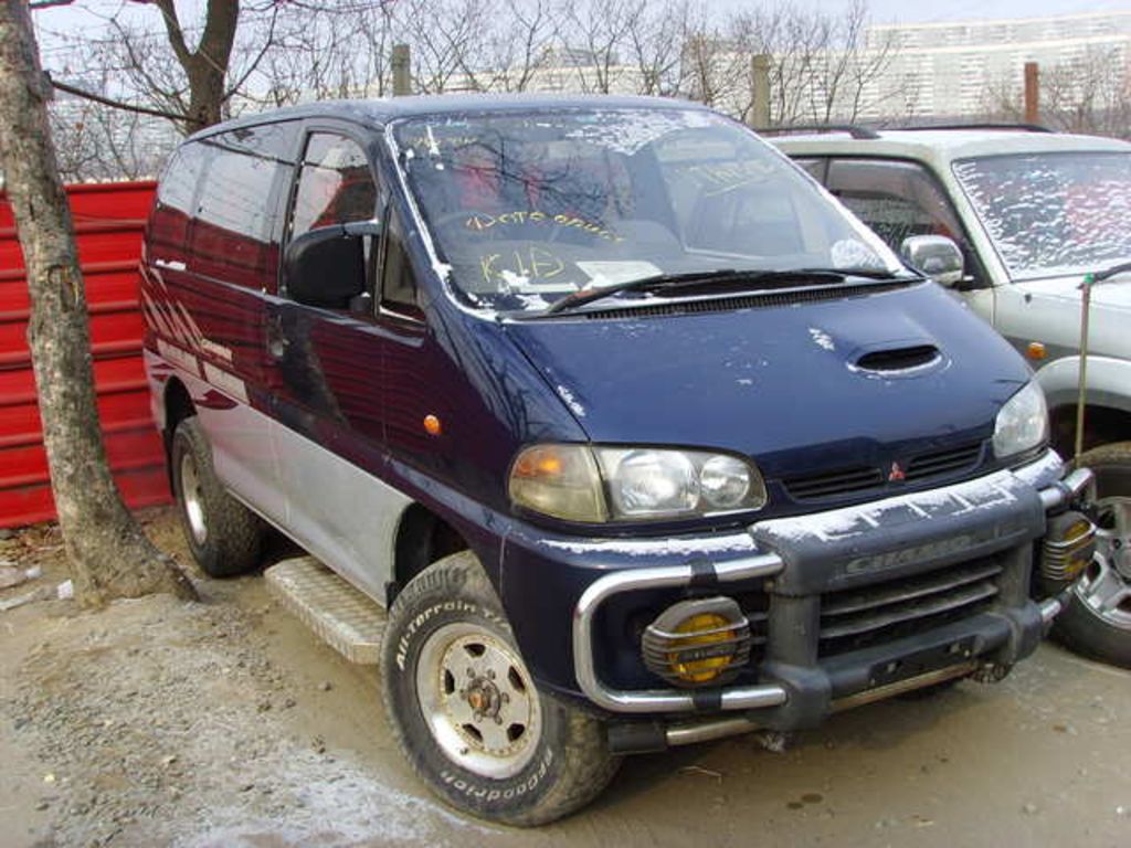 1996 Mitsubishi Delica