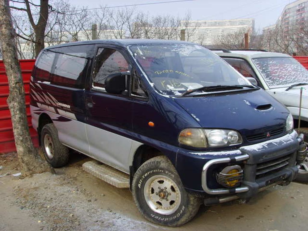 1996 Mitsubishi Delica