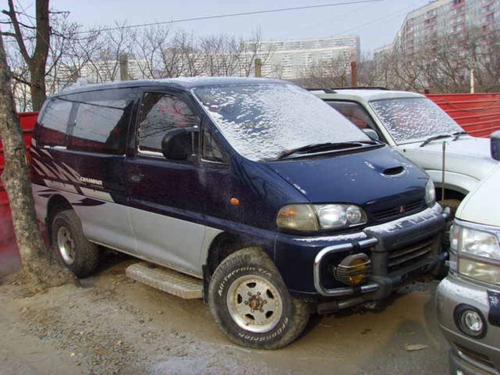 1996 Mitsubishi Delica