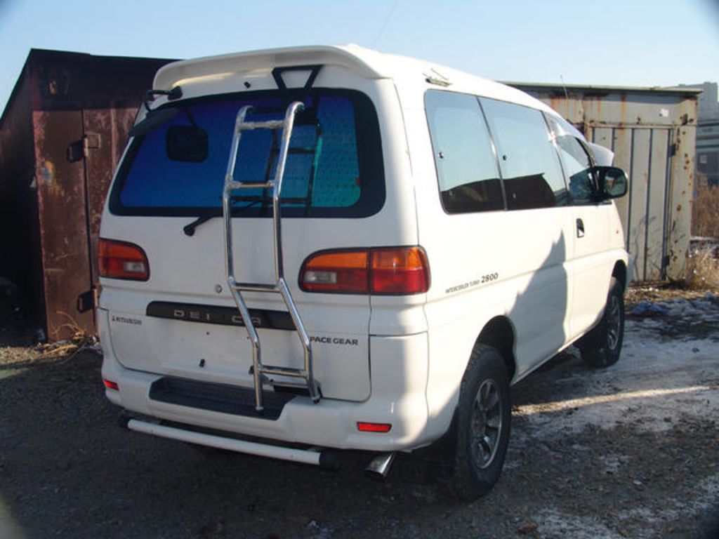 1996 Mitsubishi Delica