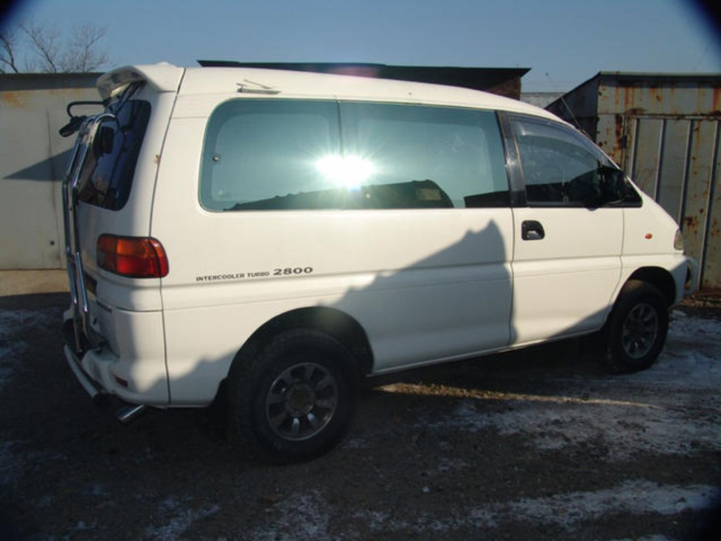 1996 Mitsubishi Delica