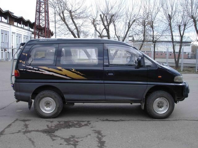 1996 Mitsubishi Delica
