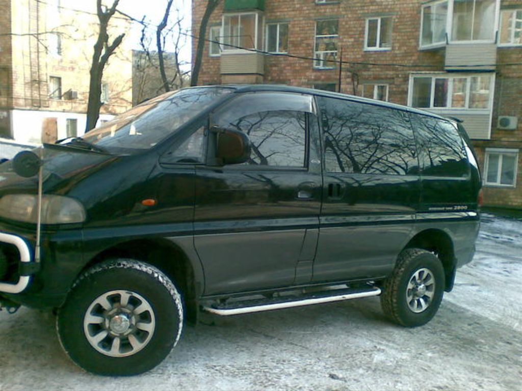 1996 Mitsubishi Delica