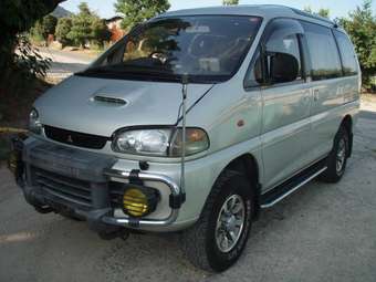 1996 Mitsubishi Delica