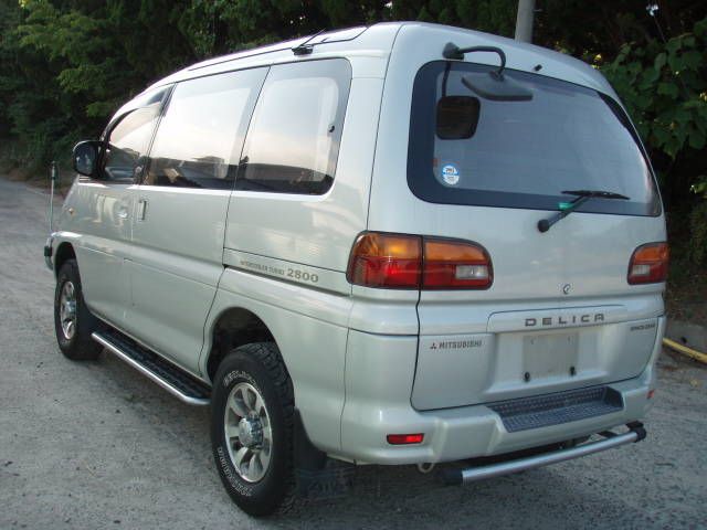1996 Mitsubishi Delica