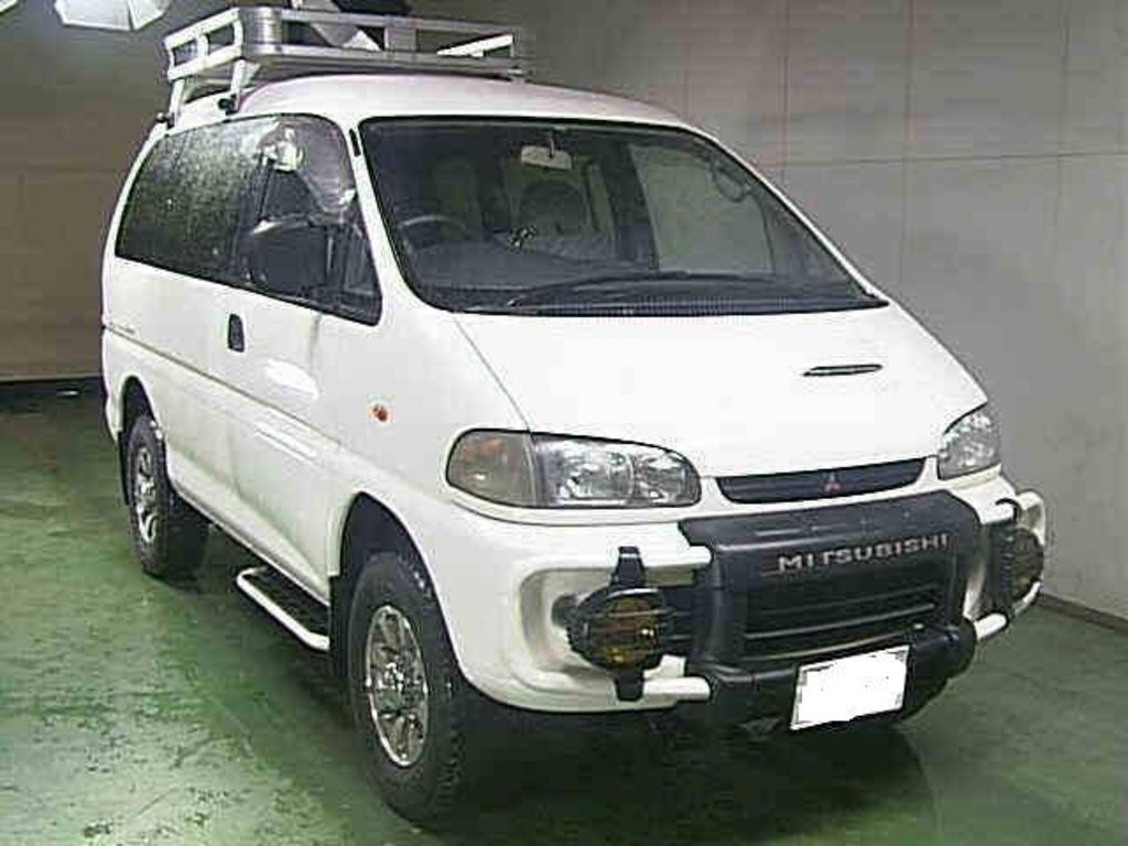 1996 Mitsubishi Delica