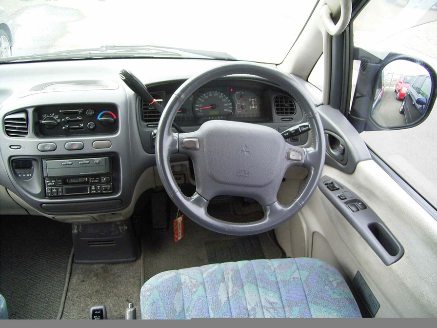 1996 Mitsubishi Delica Pics
