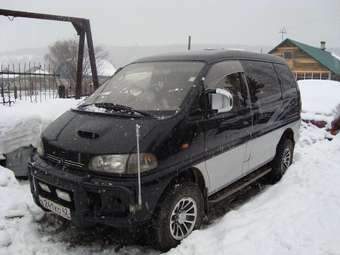 1996 Mitsubishi Delica Photos