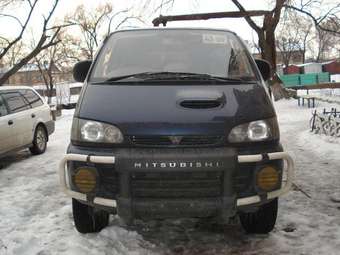 1996 Mitsubishi Delica Pictures