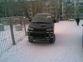 1996 Mitsubishi Delica Photos