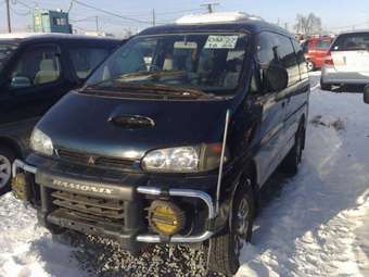 1996 Mitsubishi Delica Photos