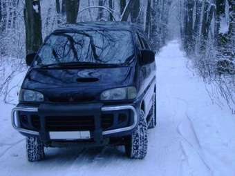 1996 Mitsubishi Delica Photos