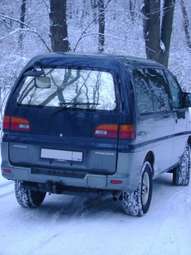 1996 Mitsubishi Delica Pictures