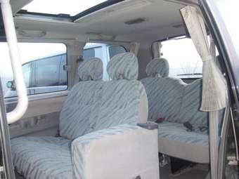 1996 Mitsubishi Delica Pictures