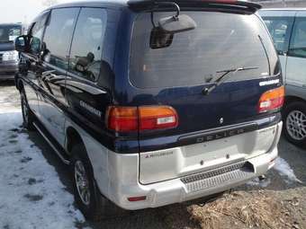 1996 Mitsubishi Delica Photos