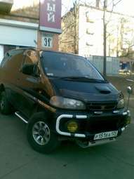 1996 Mitsubishi Delica Photos