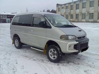 1996 Mitsubishi Delica Wallpapers