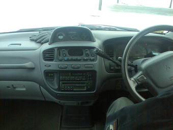 1996 Mitsubishi Delica Images