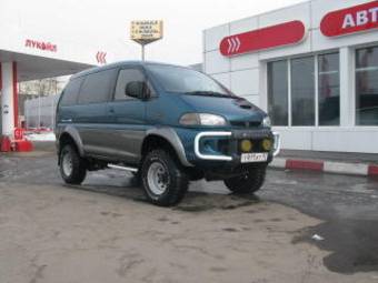 1996 Mitsubishi Delica Photos