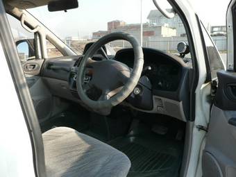 1996 Mitsubishi Delica Photos