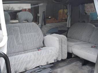 1996 Mitsubishi Delica Pictures