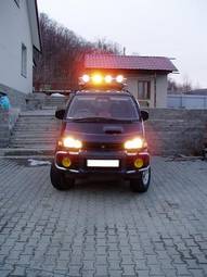 1996 Mitsubishi Delica Pictures
