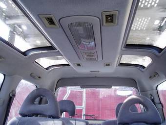 1996 Mitsubishi Delica Photos