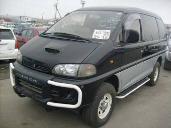 1996 Mitsubishi Delica Pictures
