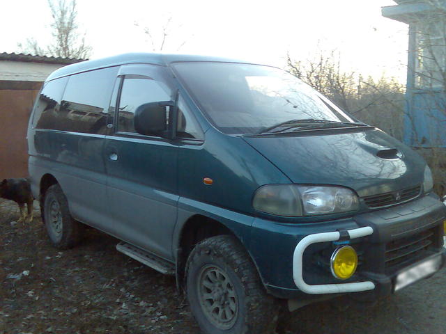 1996 Mitsubishi Delica