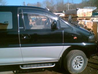 1996 Mitsubishi Delica Photos