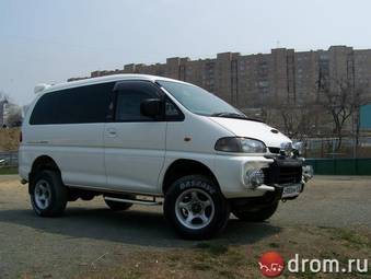 1996 Mitsubishi Delica