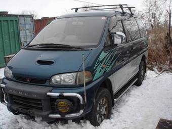 1996 Mitsubishi Delica Photos