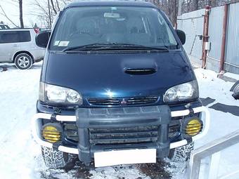 1996 Mitsubishi Delica Photos