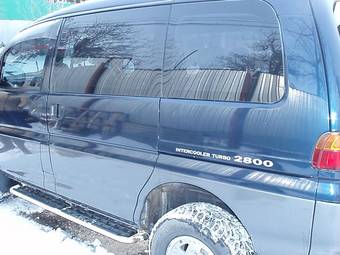 1996 Mitsubishi Delica Pictures