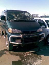 1996 Mitsubishi Delica Pictures