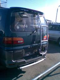 1996 Mitsubishi Delica Photos