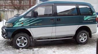 1996 Mitsubishi Delica Images