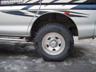 1996 Mitsubishi Delica Photos