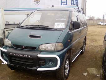 1996 Mitsubishi Delica Photos