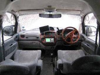 1996 Mitsubishi Delica Photos