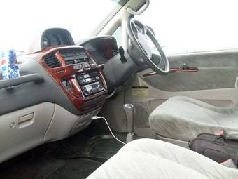 1996 Mitsubishi Delica Pictures