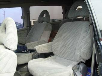 1996 Mitsubishi Delica Photos