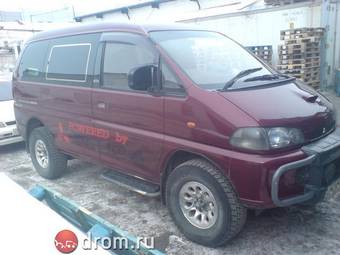 1996 Mitsubishi Delica Pictures