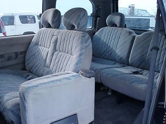 1996 Mitsubishi Delica Photos