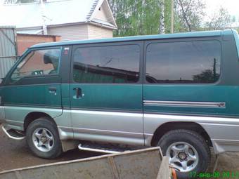 1996 Mitsubishi Delica Photos