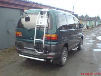 1996 Mitsubishi Delica Photos