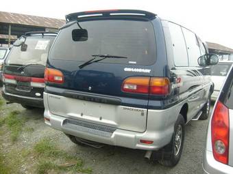 1996 Mitsubishi Delica Pictures