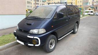 1996 Mitsubishi Delica Pics